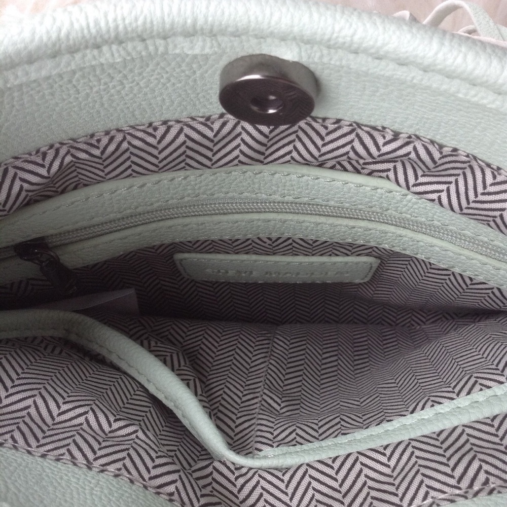 Steve Madden Mint Mini Fringe Crossbody bag - Picture 5 of 7